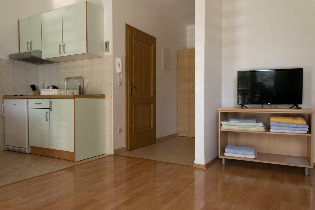 House Vera Baška Voda Εξωτερικό φωτογραφία