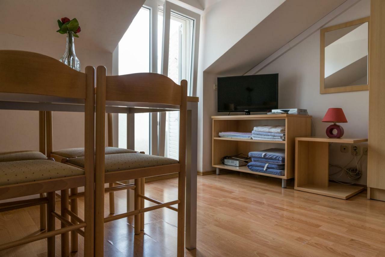 House Vera Baška Voda Εξωτερικό φωτογραφία